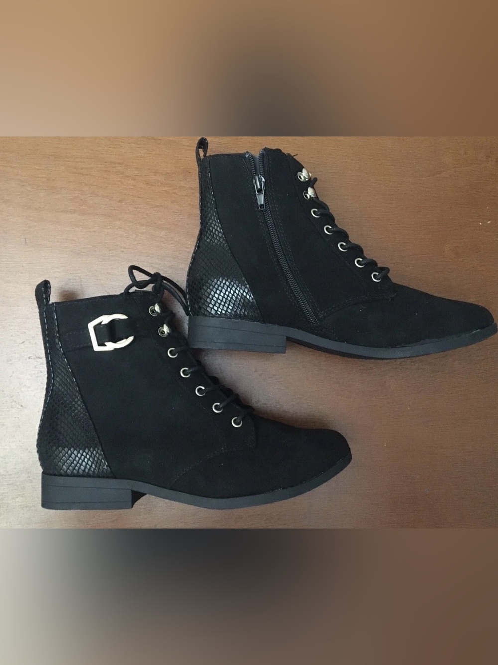Karen Scott Claritaa Boots Booties Black Size 6.5 Embossed Zipper Gold Accent